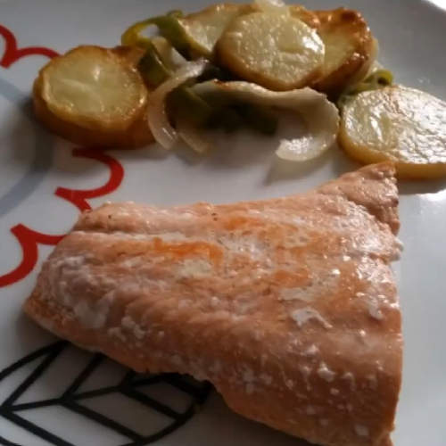 Salmón con patatas receta de Cantabria